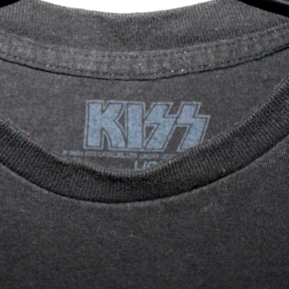 KISS Love Gun 2023 T-Shirt – 100% Cotton, Size L – Rock Band Graphic Tee - Picture 8 of 9
